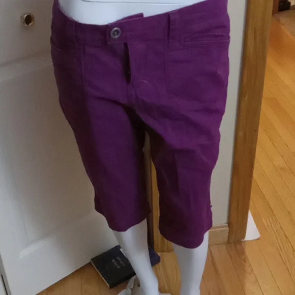 Purple petite capris/shorts - Picture 1 of 4
